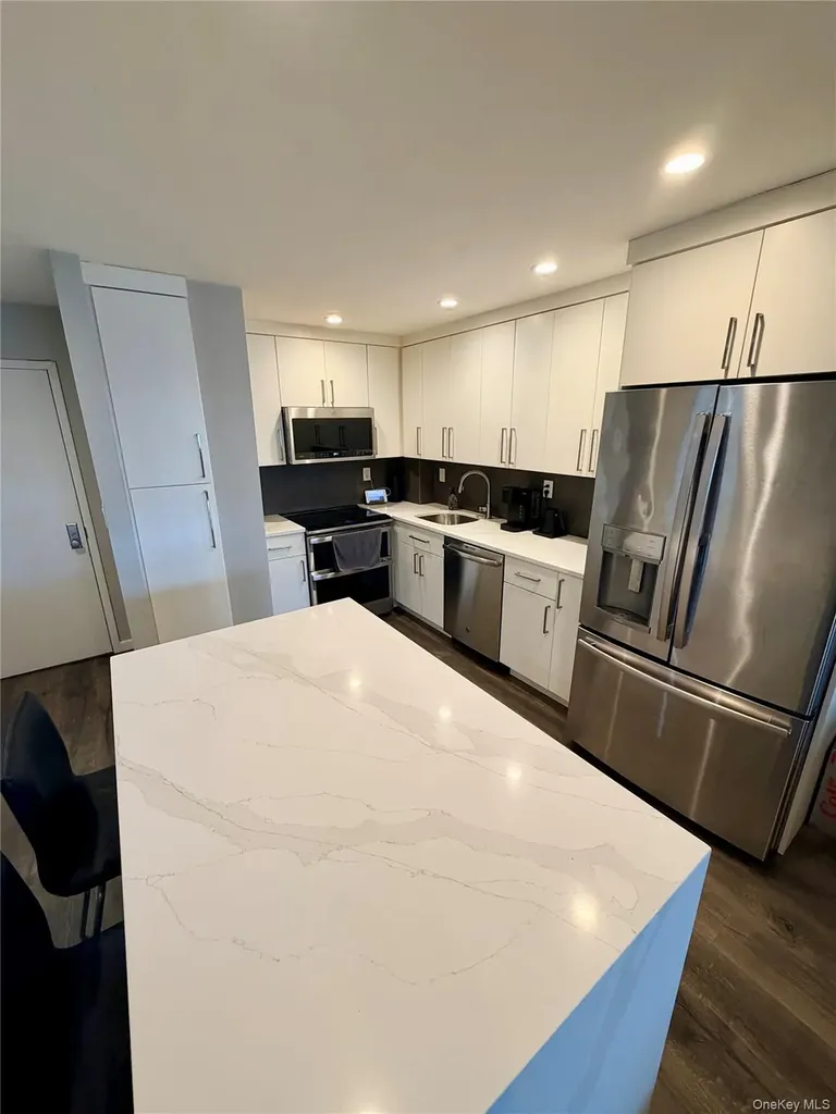 360 Shore Road Long Beach NY 11561