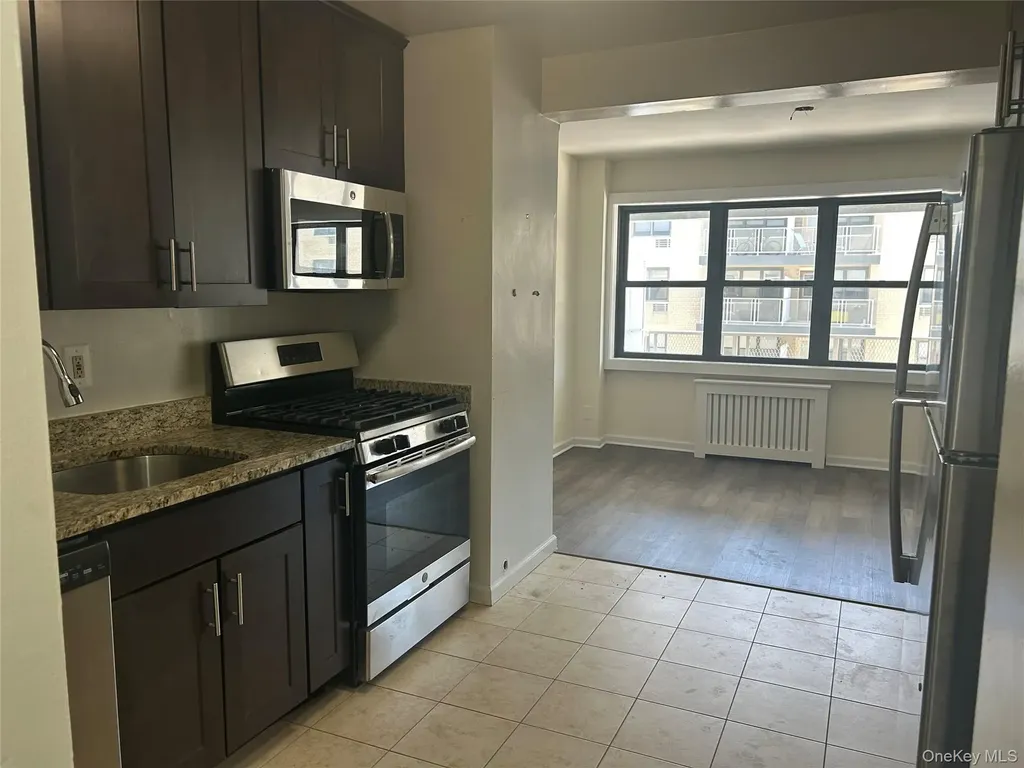 854 E Broadway Long Beach NY 11561