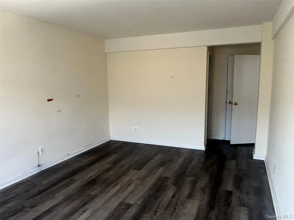 854 E Broadway Long Beach NY 11561