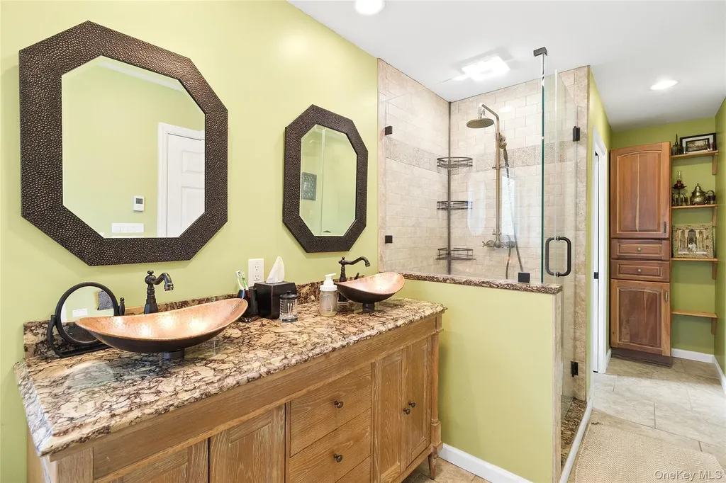 11 Harvest Lane West Islip NY 11795