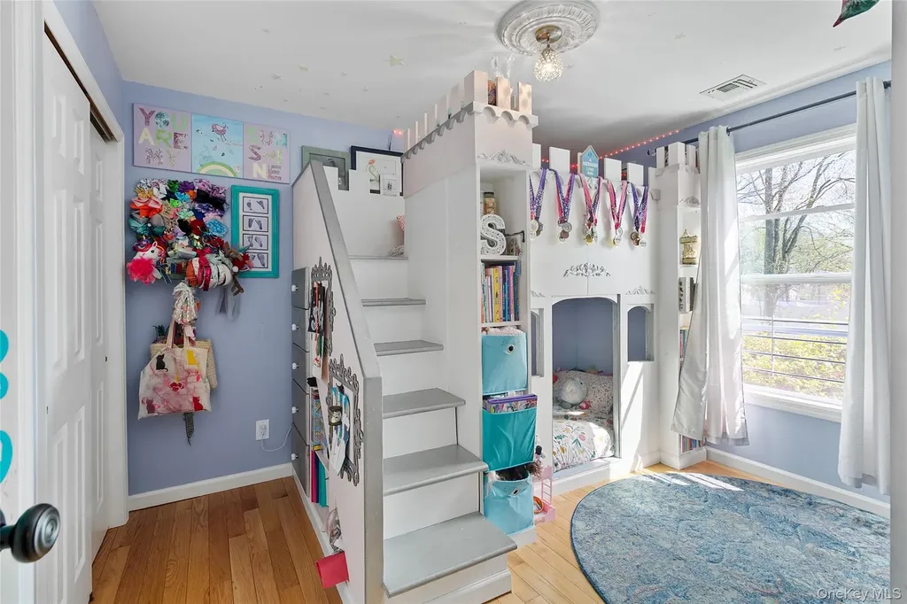 11 Harvest Lane West Islip NY 11795