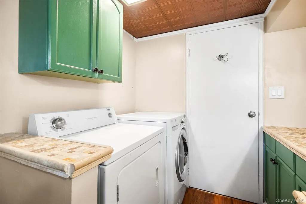 11 Harvest Lane West Islip NY 11795