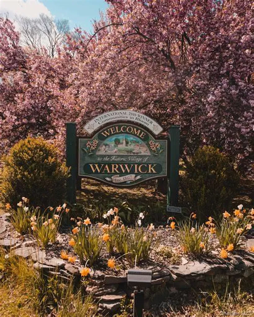 56 Maple Avenue Warwick NY 10990