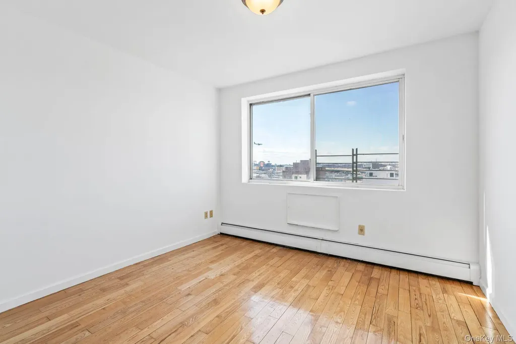 13616 31st Road Flushing NY 11354
