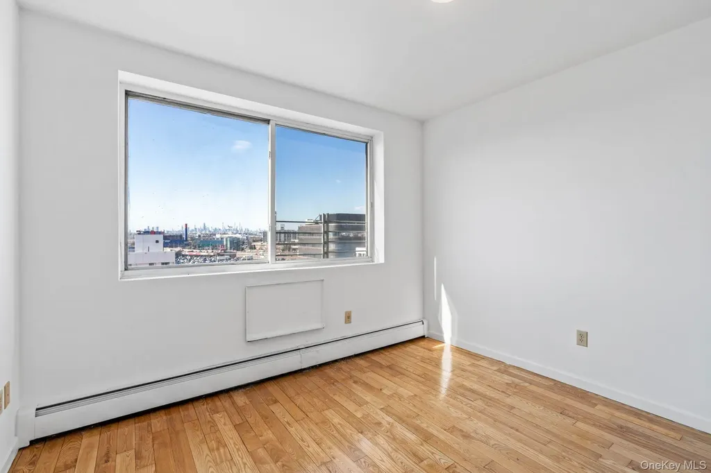 13616 31st Road Flushing NY 11354