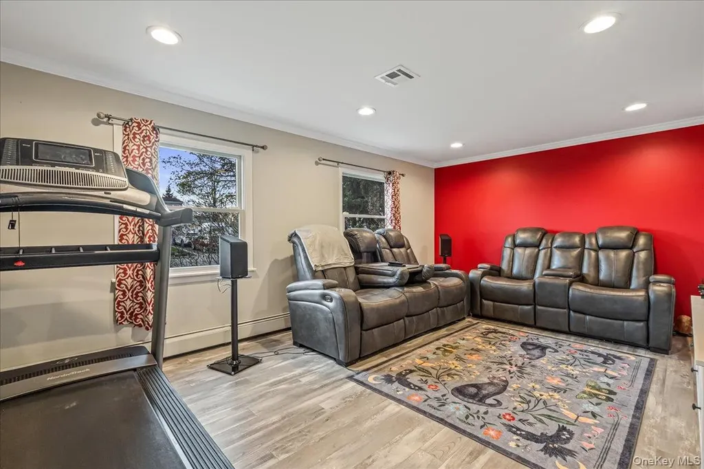 79 White Pine Way Medford NY 11763
