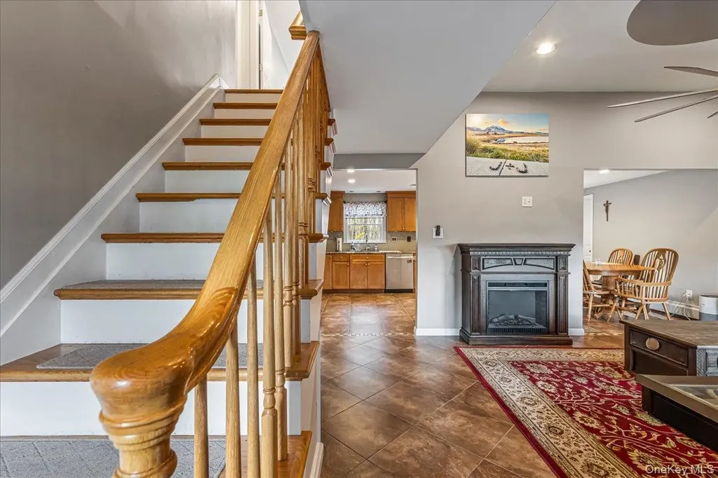 79 White Pine Way Medford NY 11763