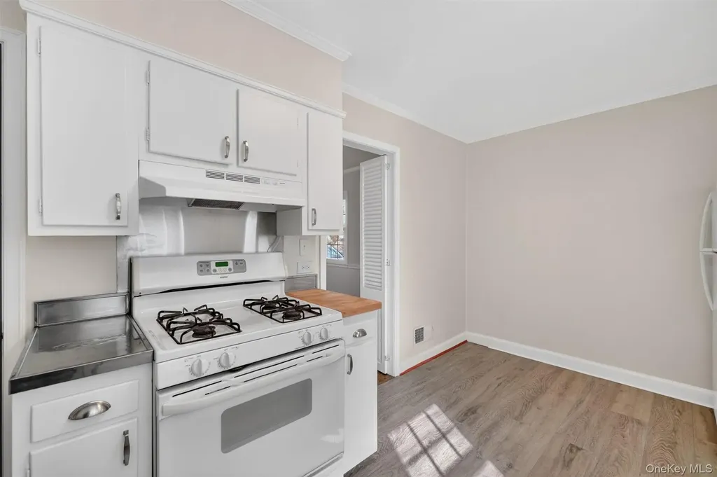 64 Beech Street W White Plains NY 10604