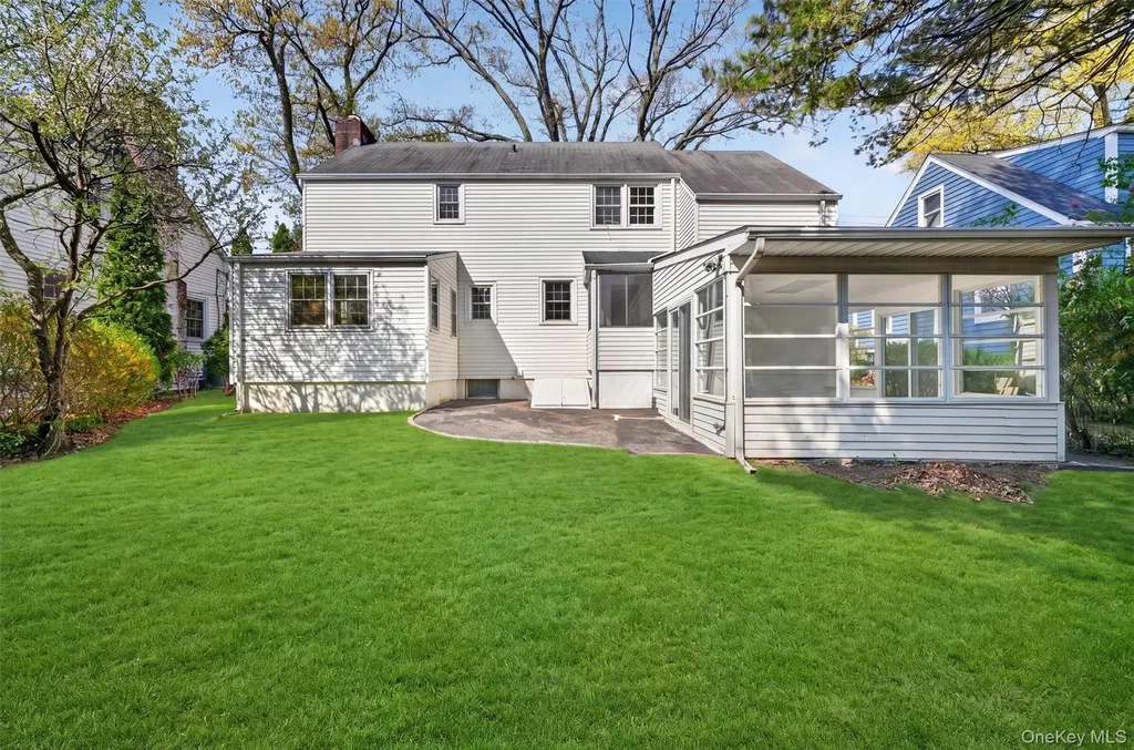 64 Beech Street W White Plains NY 10604