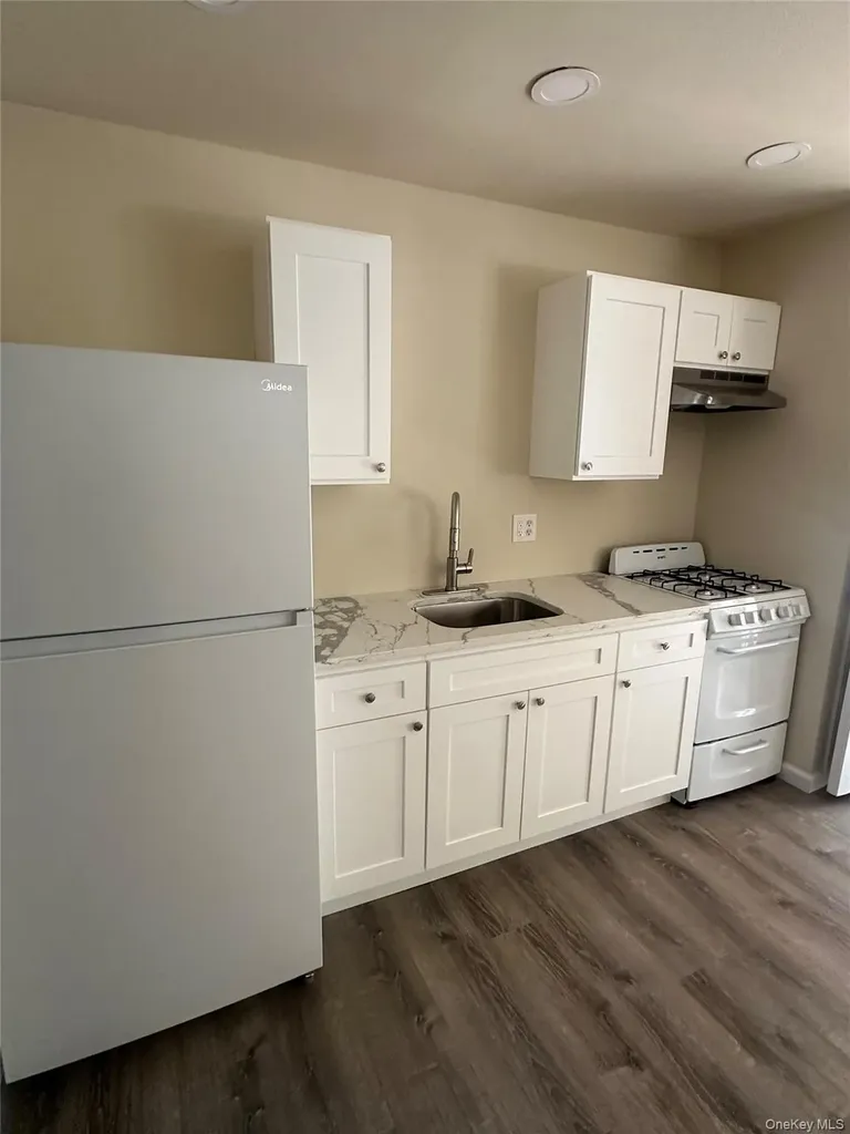 360 Larkfield Road East Northport NY 11731