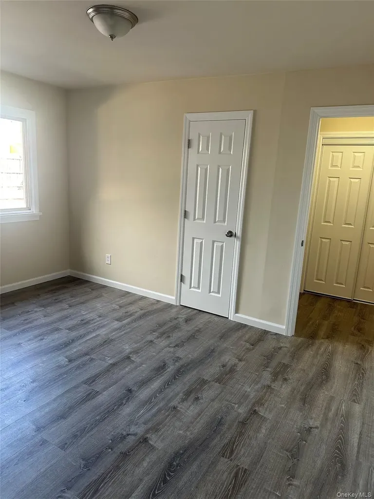 360 Larkfield Road East Northport NY 11731