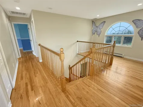 343 North Avenue Pleasant Valley NY 12569