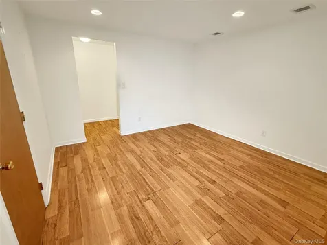 343 North Avenue Pleasant Valley NY 12569
