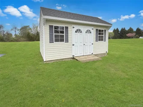 343 North Avenue Pleasant Valley NY 12569