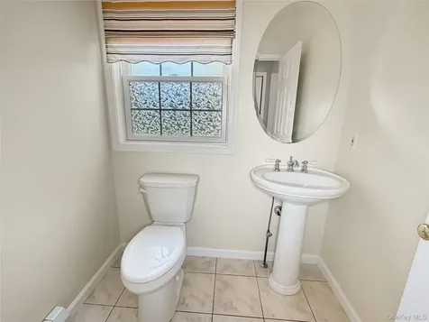343 North Avenue Pleasant Valley NY 12569