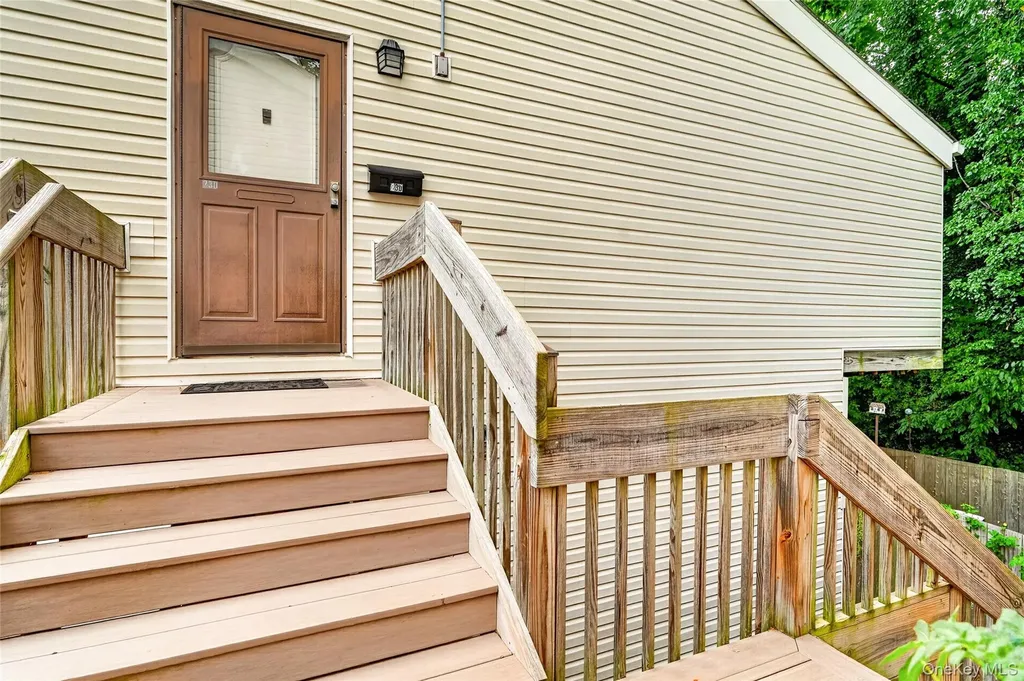 23 Hillside Terrace White Plains NY 10601