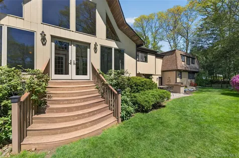 4 Innsbruck Boulevard Hopewell Junction NY 12533
