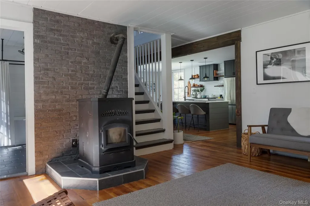 9 Clark A Road Woodbourne NY 12788