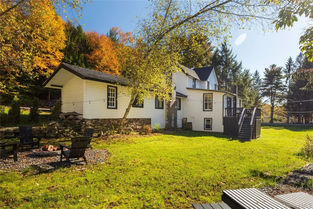 9 Clark A Road Woodbourne NY 12788