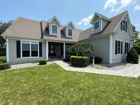 91 Caties Way Hopewell Junction NY 12533