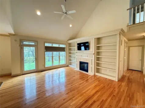 91 Caties Way Hopewell Junction NY 12533