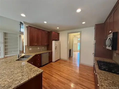 91 Caties Way Hopewell Junction NY 12533