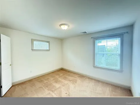 91 Caties Way Hopewell Junction NY 12533