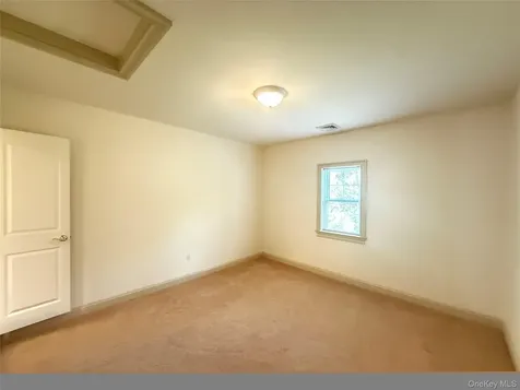 91 Caties Way Hopewell Junction NY 12533
