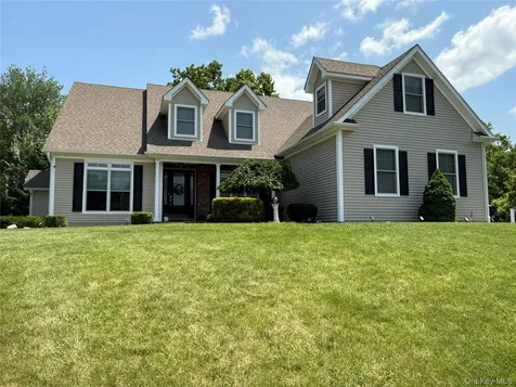 91 Caties Way Hopewell Junction NY 12533