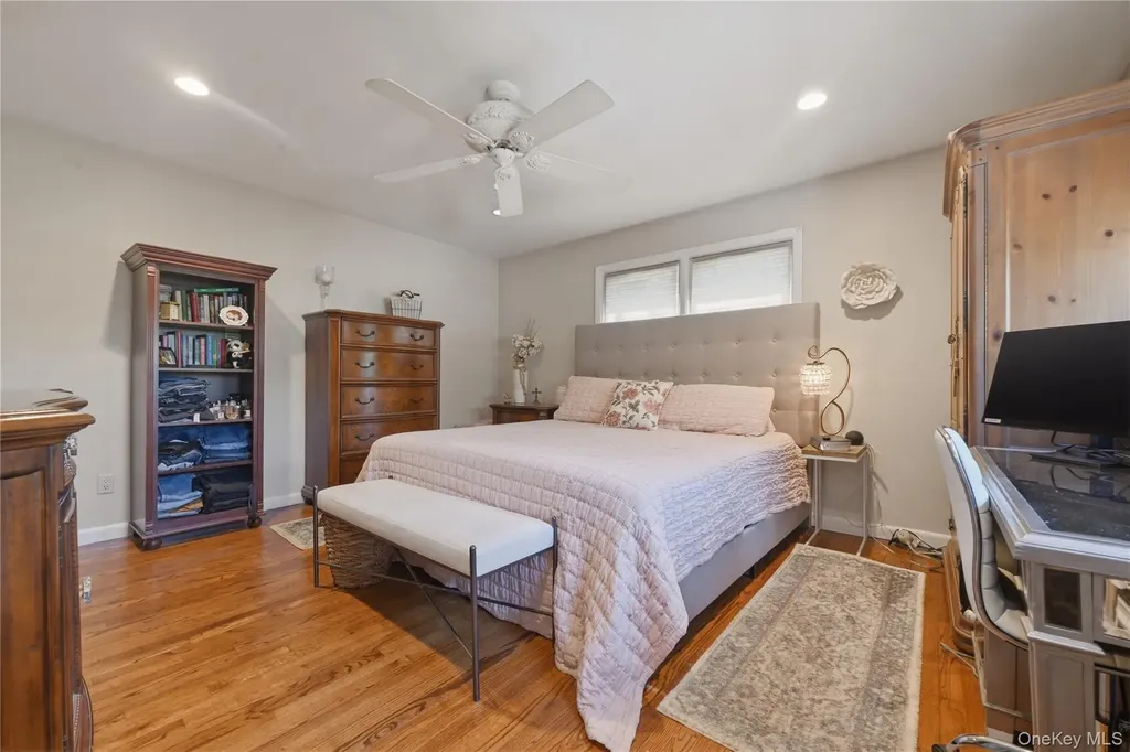 11 Rumson Road Massapequa NY 11758