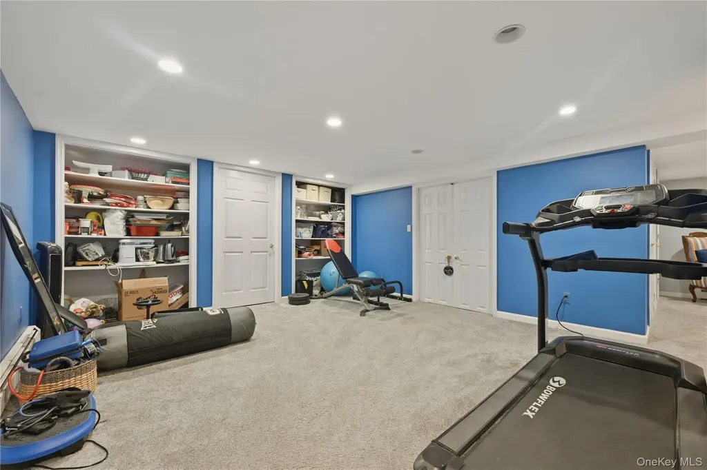 11 Rumson Road Massapequa NY 11758