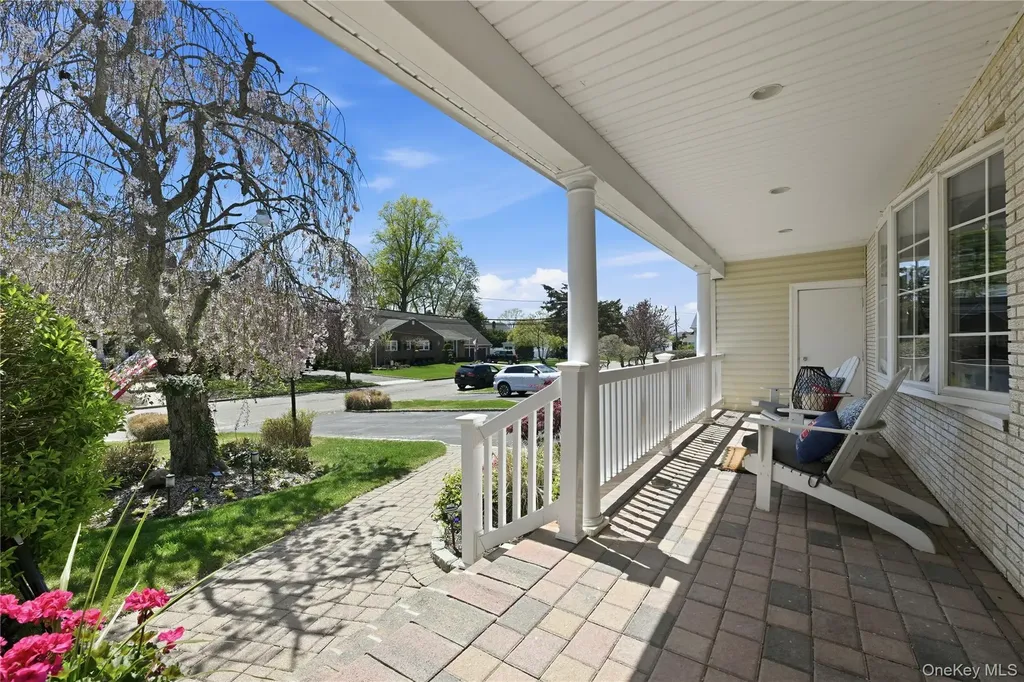 11 Rumson Road Massapequa NY 11758