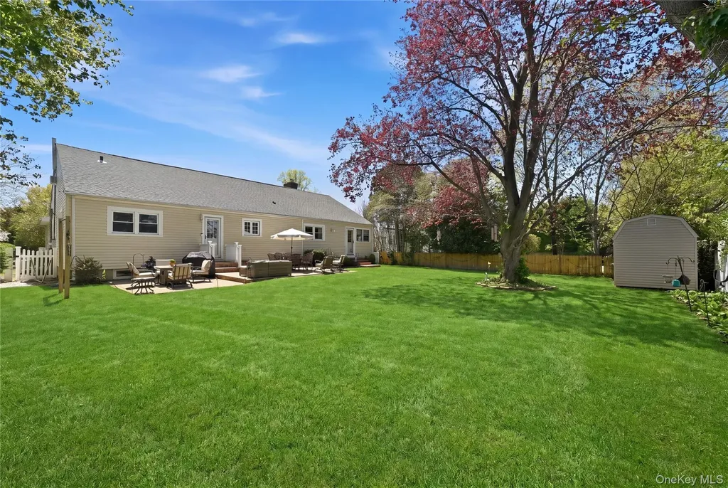 11 Rumson Road Massapequa NY 11758