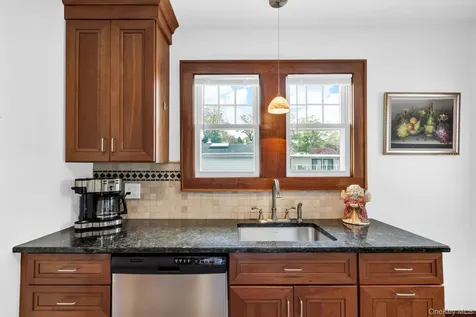 192 Ketchum Avenue Buchanan NY 10511
