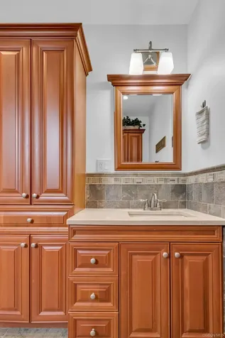 192 Ketchum Avenue Buchanan NY 10511