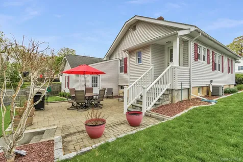 192 Ketchum Avenue Buchanan NY 10511