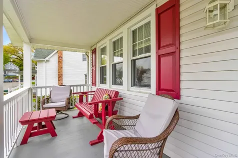 192 Ketchum Avenue Buchanan NY 10511