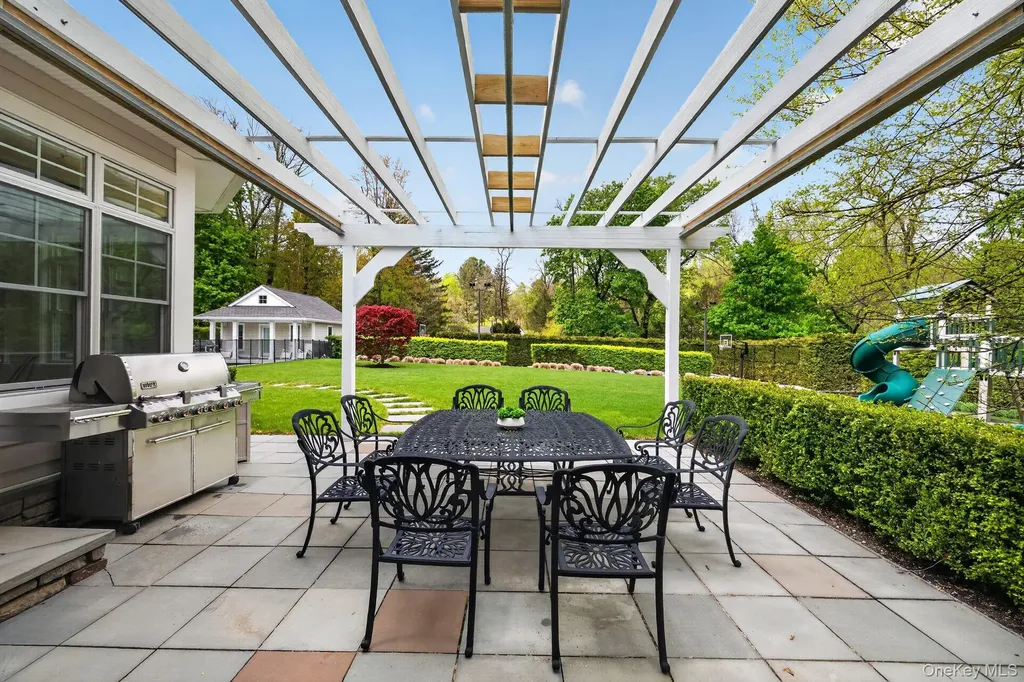 18 East Lane Spring Valley NY 10977