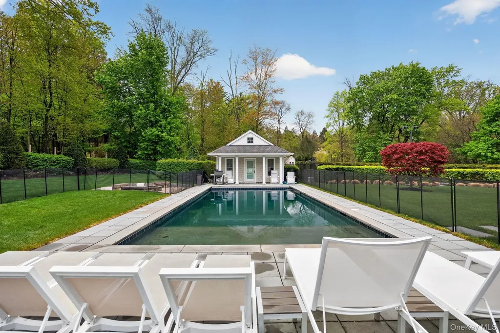 18 East Lane Spring Valley NY 10977