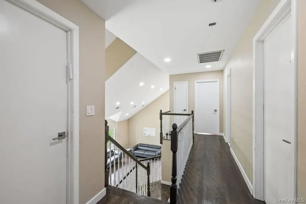 10 Christine Drive Spring Valley NY 10977