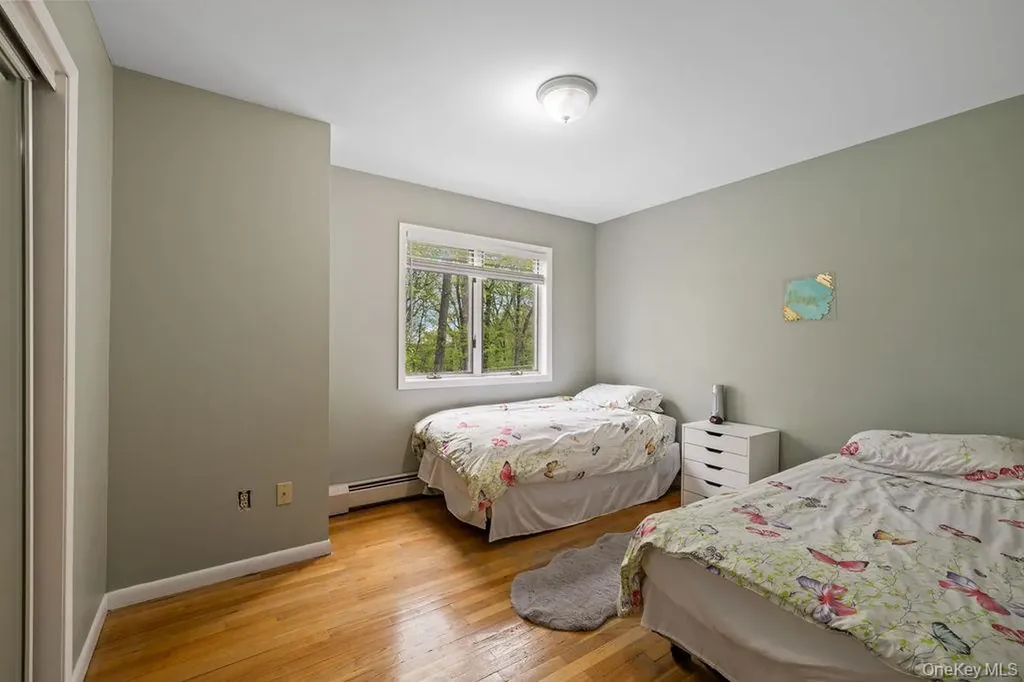 10 Christine Drive Spring Valley NY 10977