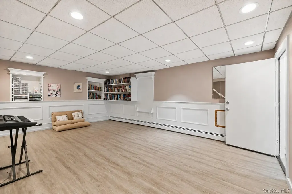 10 Christine Drive Spring Valley NY 10977
