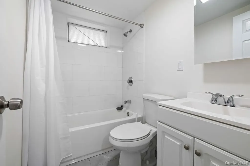 10 Christine Drive Spring Valley NY 10977