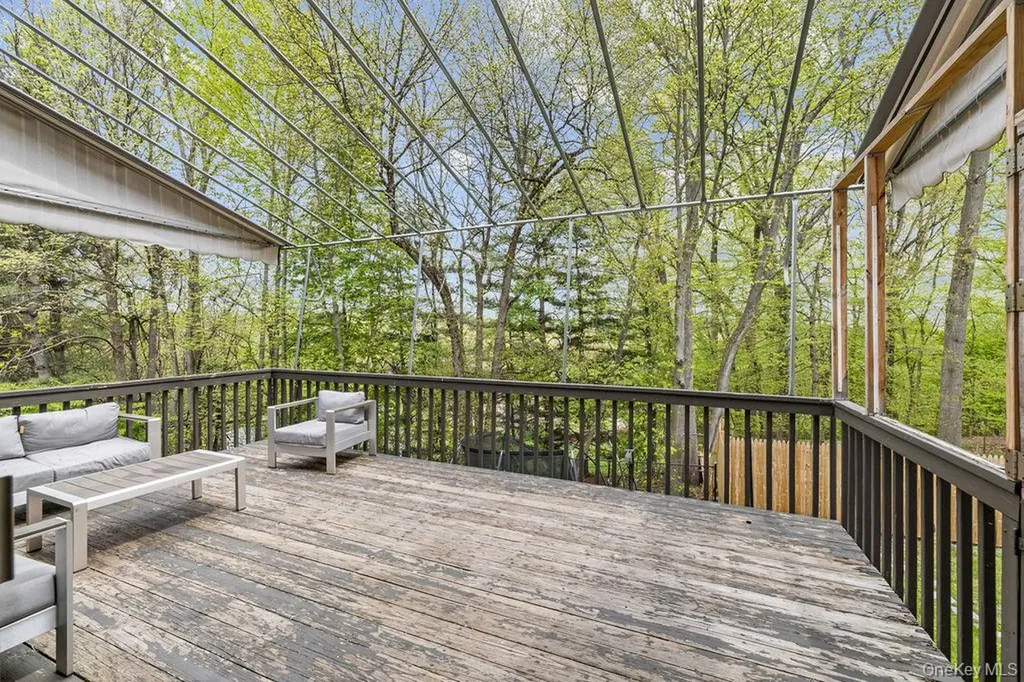 10 Christine Drive Spring Valley NY 10977