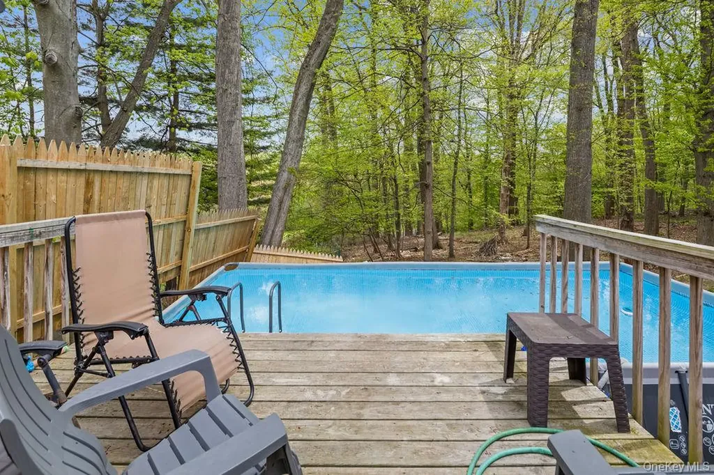 10 Christine Drive Spring Valley NY 10977