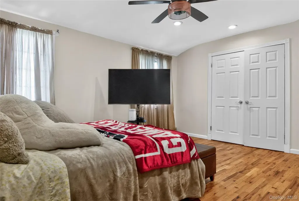 101 Jetmore Place Massapequa NY 11758