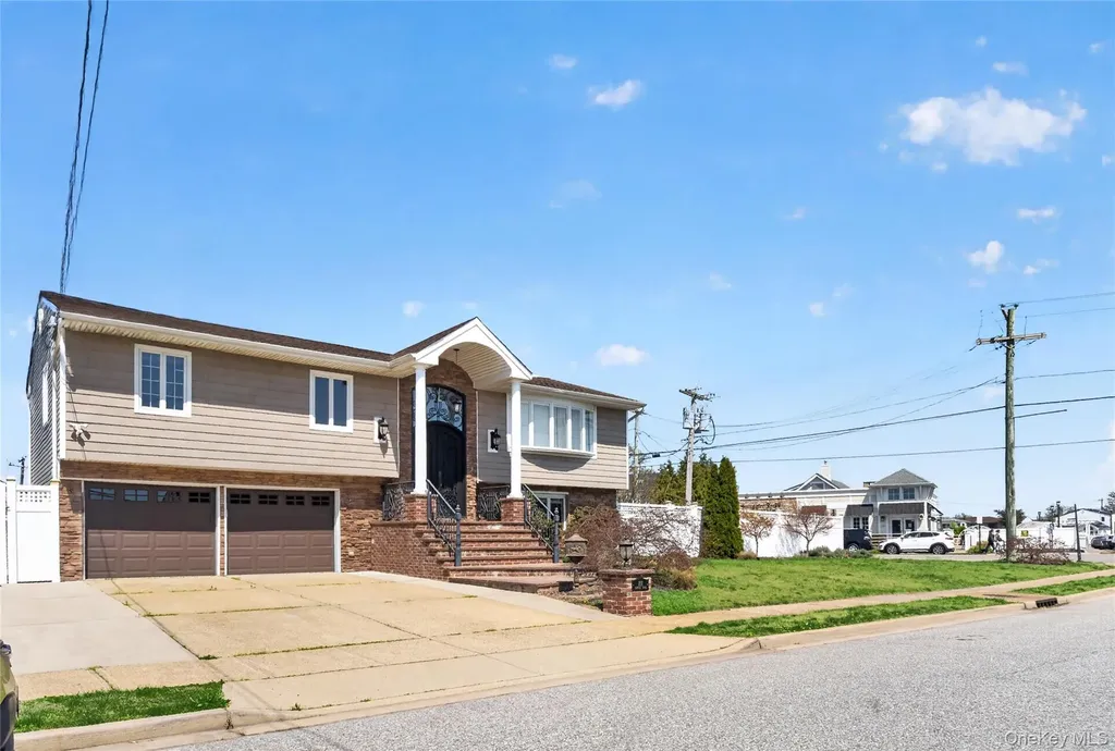 101 Jetmore Place Massapequa NY 11758