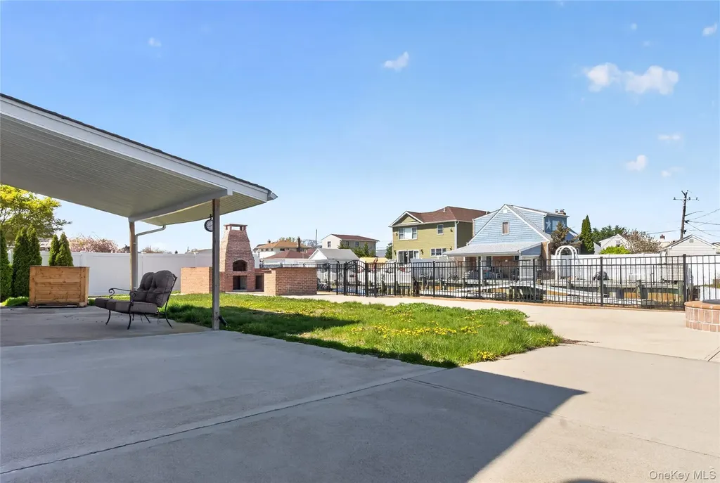 101 Jetmore Place Massapequa NY 11758