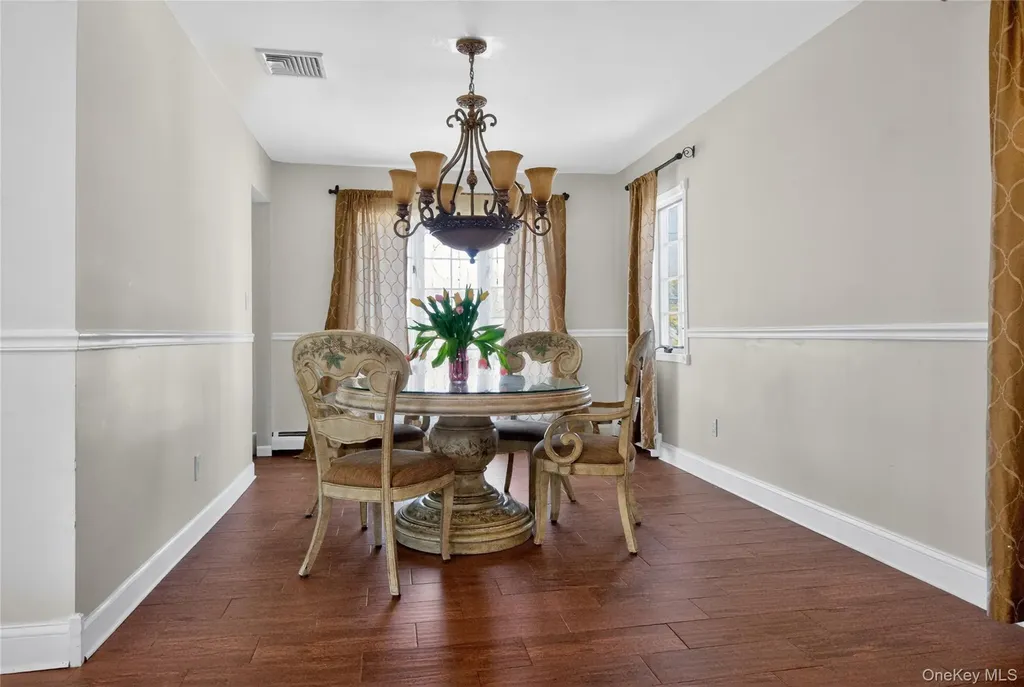 101 Jetmore Place Massapequa NY 11758
