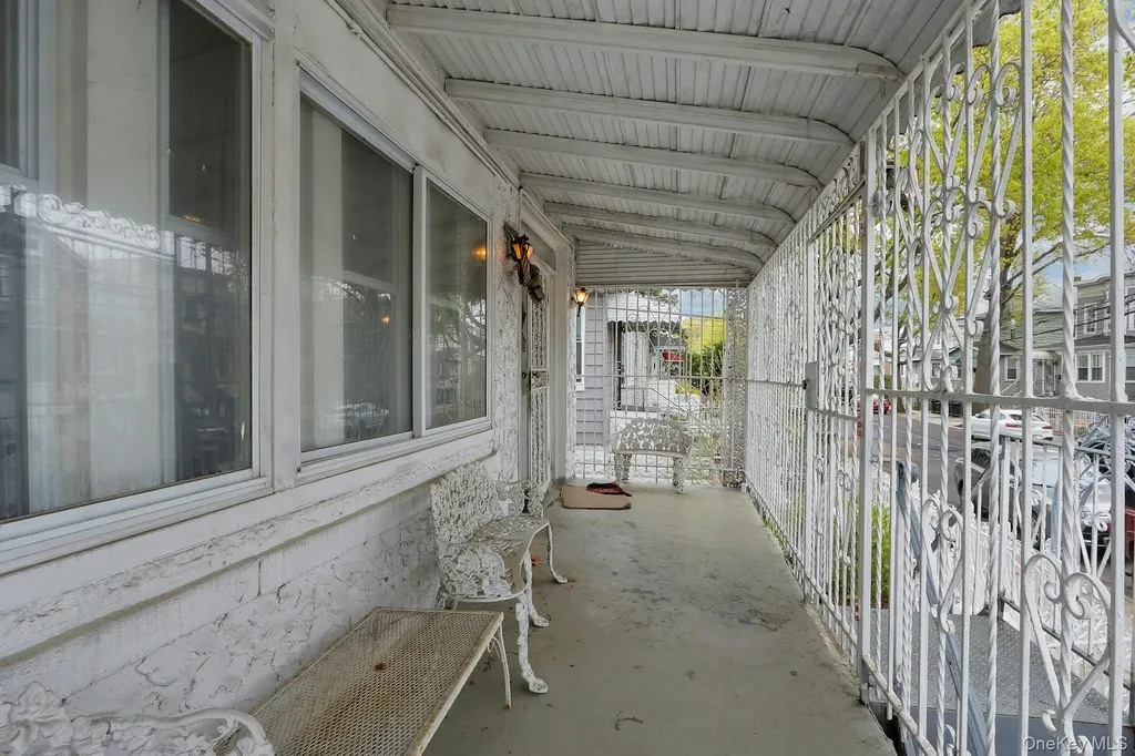 515 Beach Avenue Bronx NY 10473